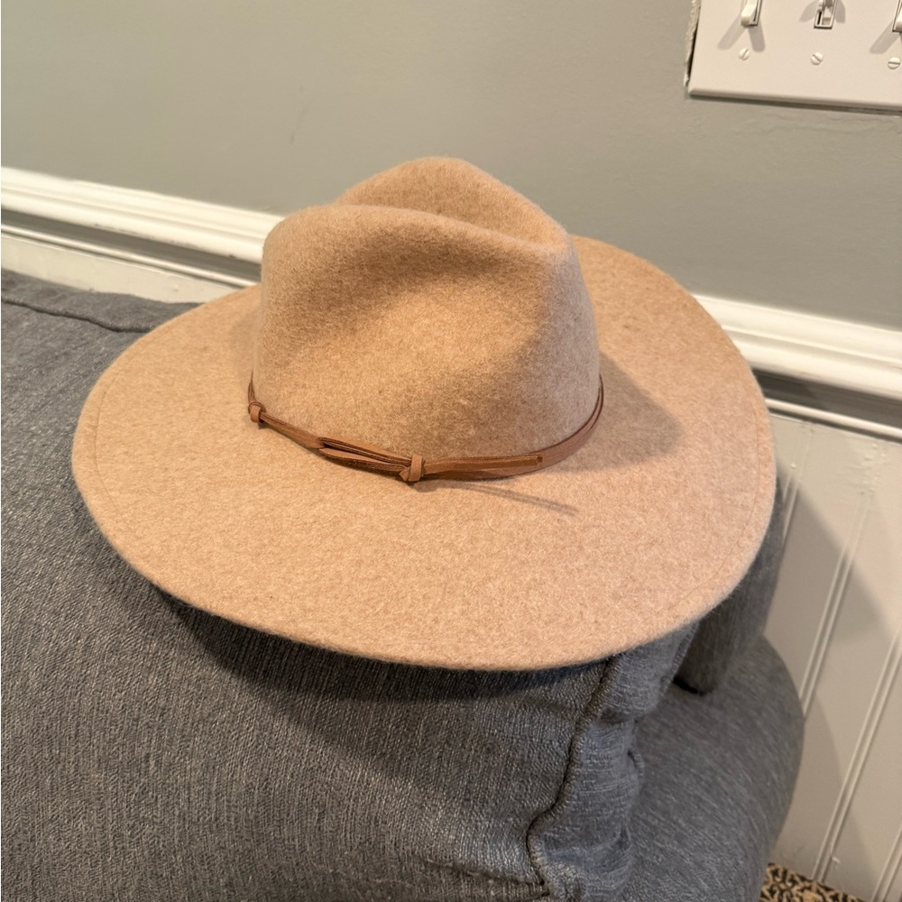 Universal Thread Tan Wide-Brim Hat